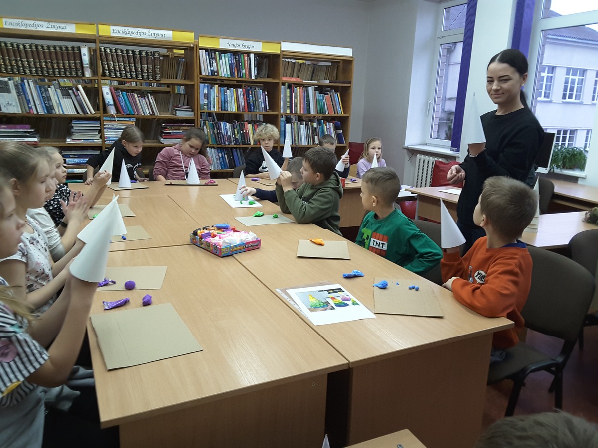 20251209 111737 004-s