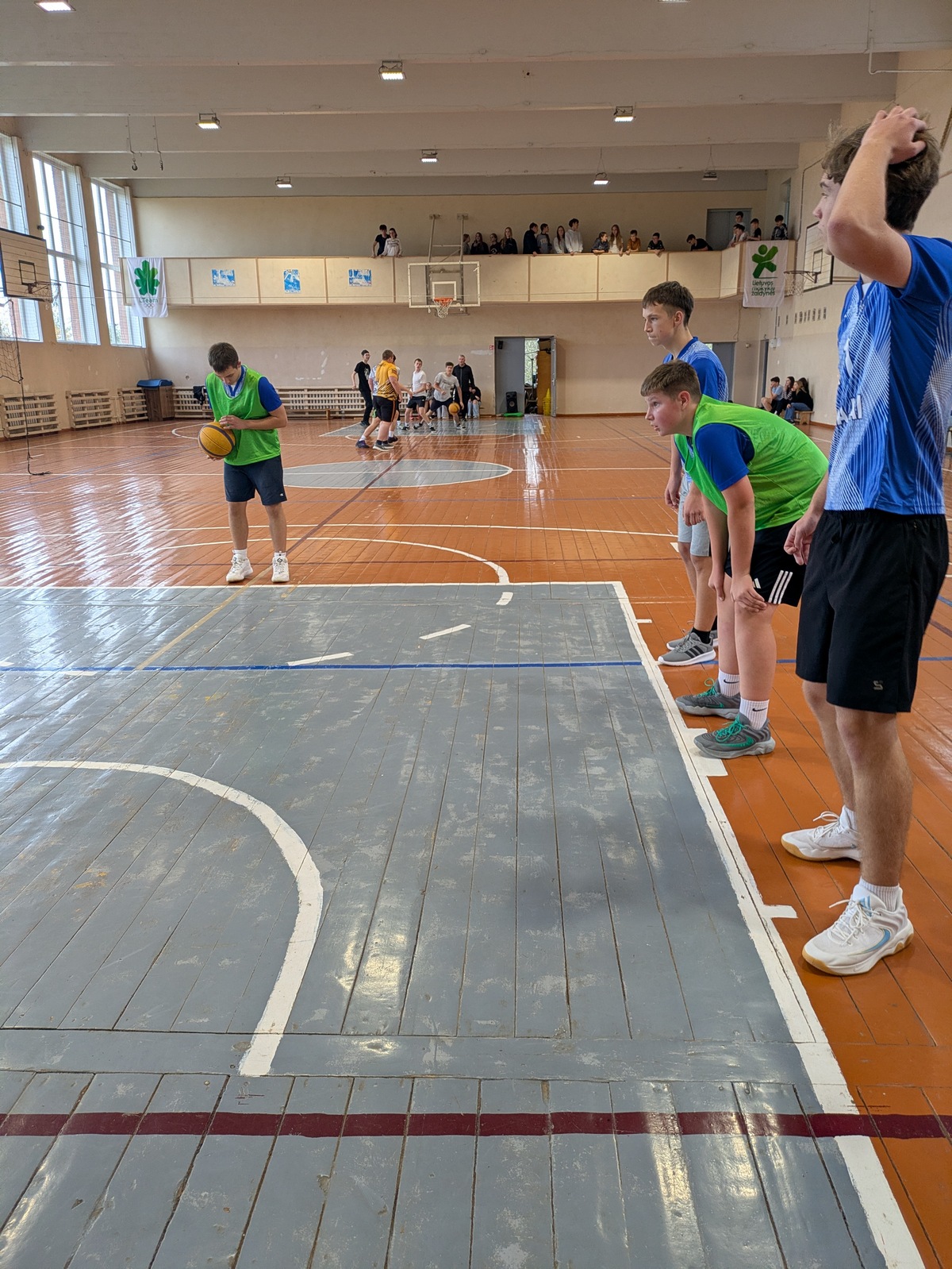 PXL 20251022 095451887-s