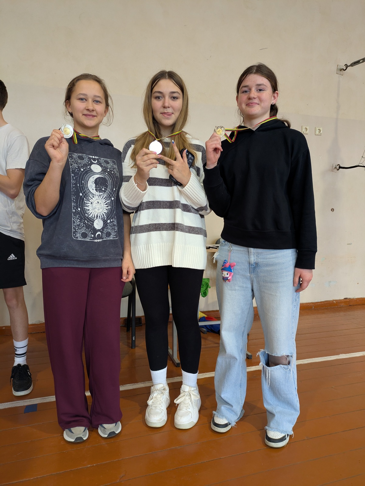 PXL 20251022 103645145-s