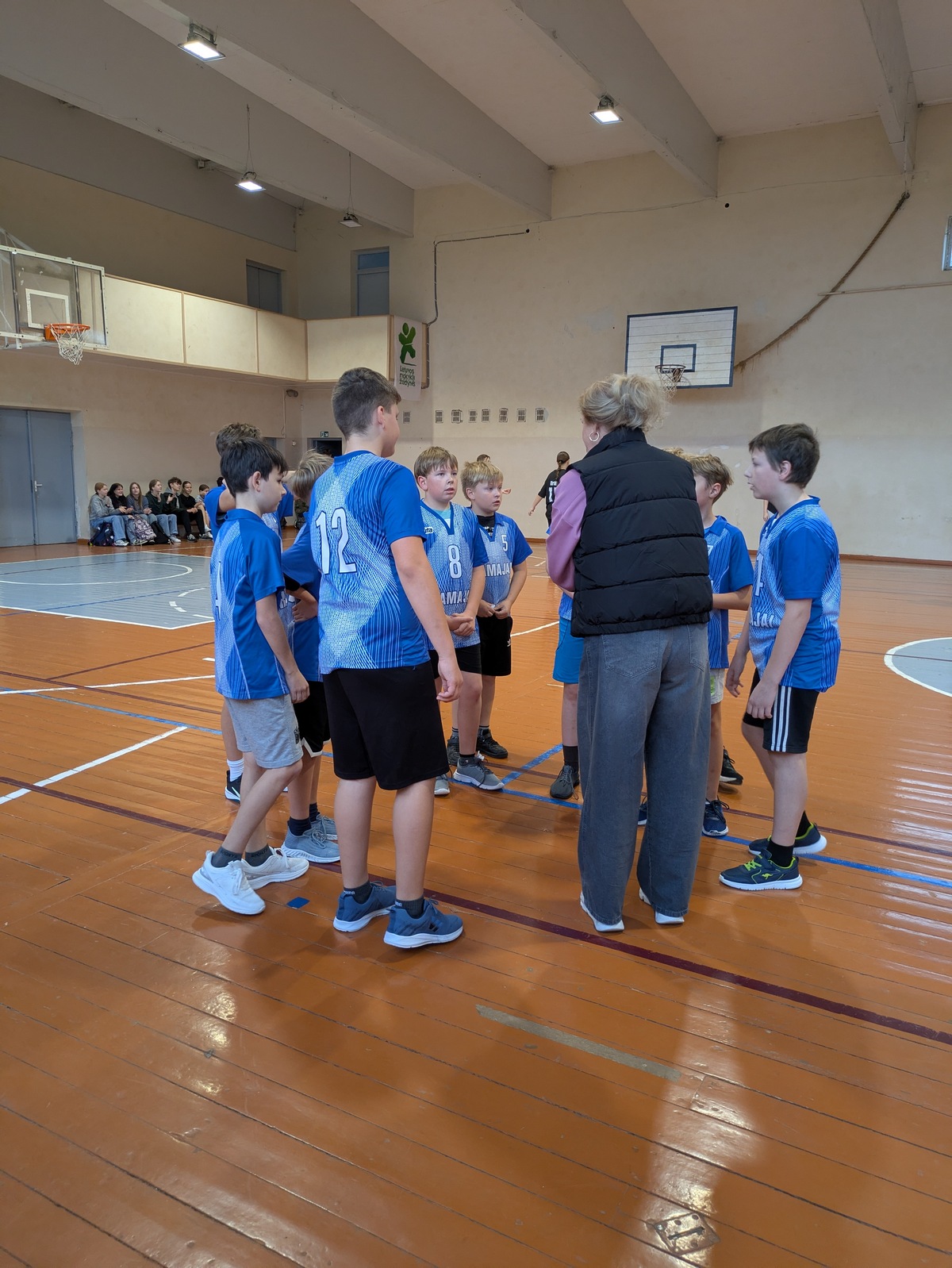 PXL 20251015 062247933-s