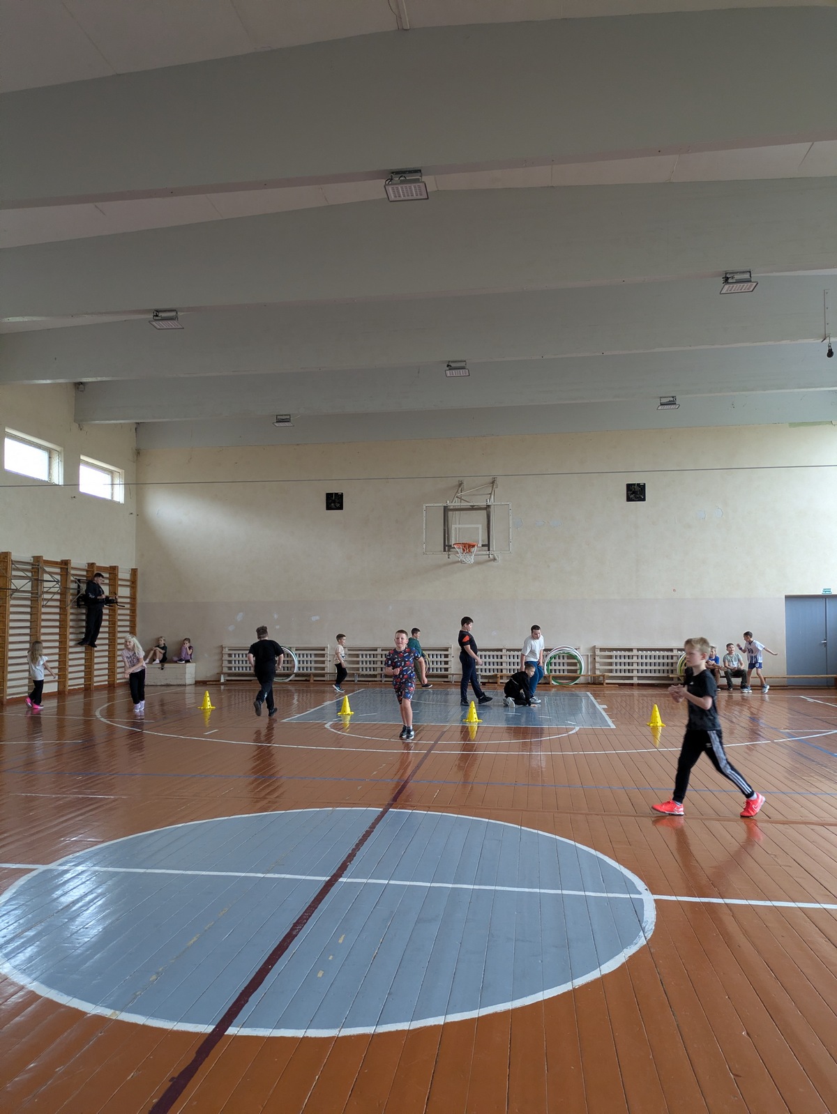 PXL 20251016 090311698-s